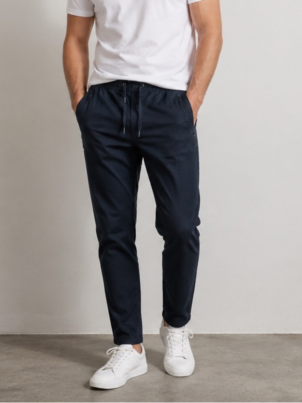 Zanerobe Men’s‎ Chino Pants with Drawstring Waist 32” Black